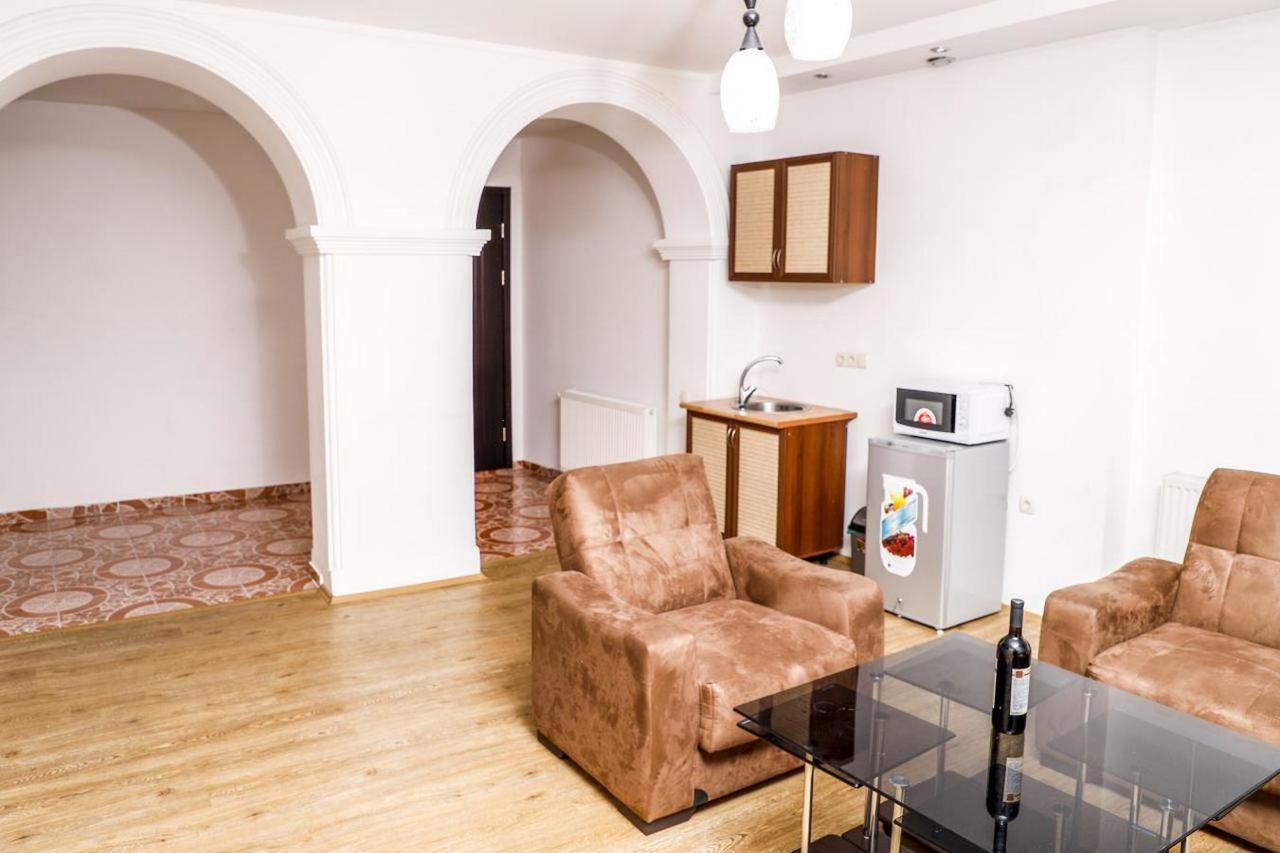 Hotel Monaco Tbilisi Eksteriør bilde